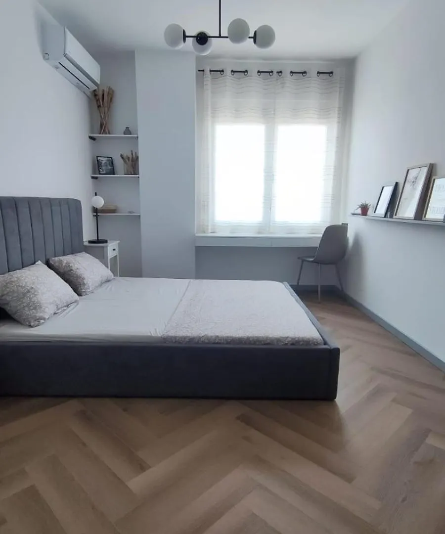 Luxury Belmondo Durrës 0*,  Albania
